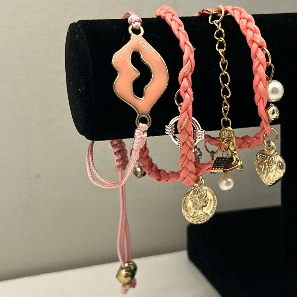 Bracelet - Picture 2 of 12